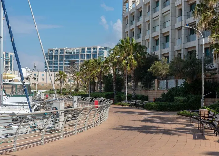 Herzliya Marina Lagoon Apartment