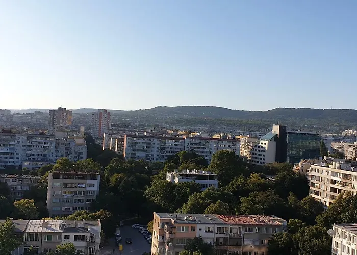 Студио Тони В Модерна Сграда С Фитнес В Централна Варна