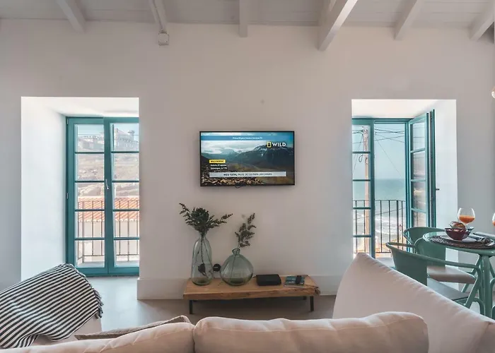 Azenhas Do Mar West Coast Design And Surf Villas