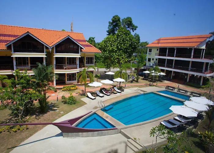 Anjungan Beach Resort
