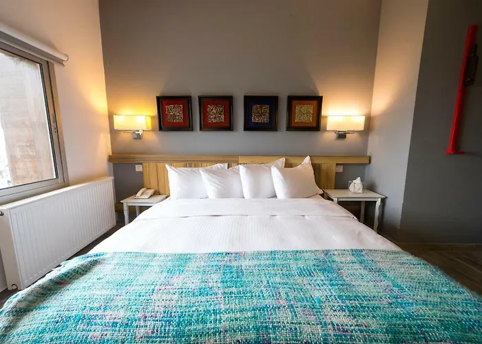 Urban Faqra Hotel
