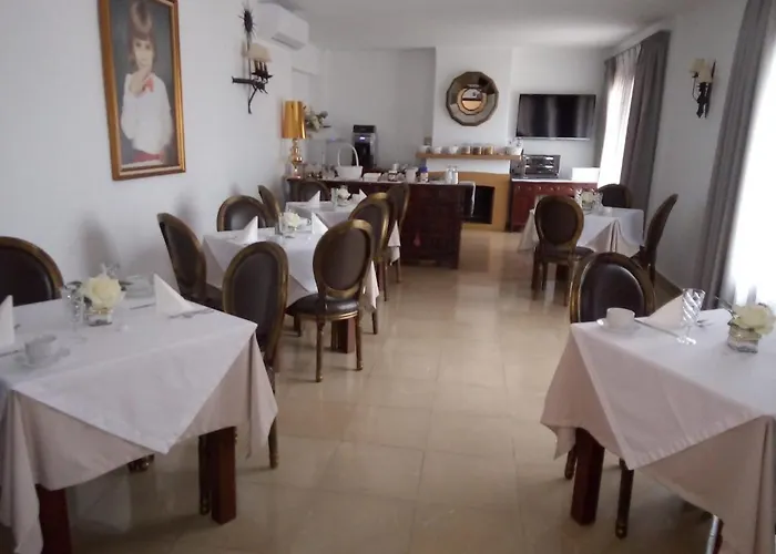 Boutique Hostal Mistral