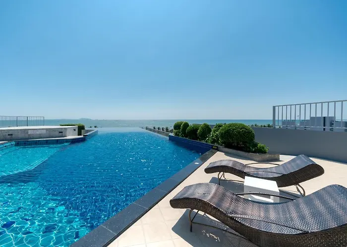 Execlusive Seaview 1 Bedroom Suite With Toproof Pool At The Patio Bangsaen
