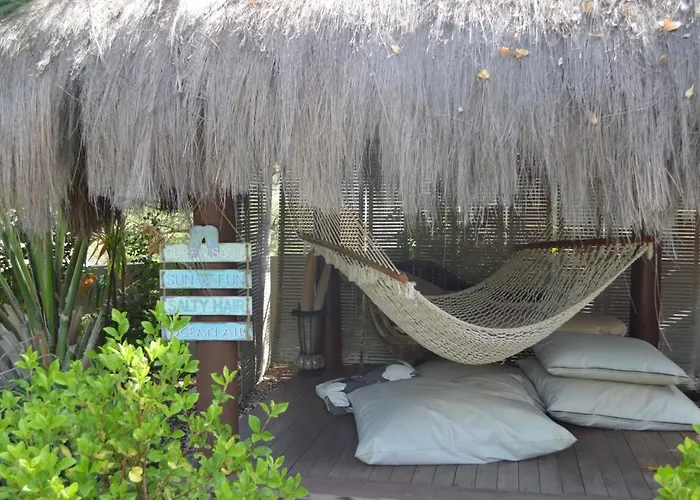 Bananas Apartments Adults Only
