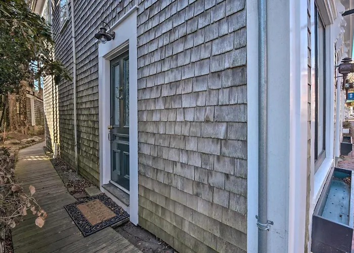 Walk To Attractions: Couple'S Retreat In Nantucket