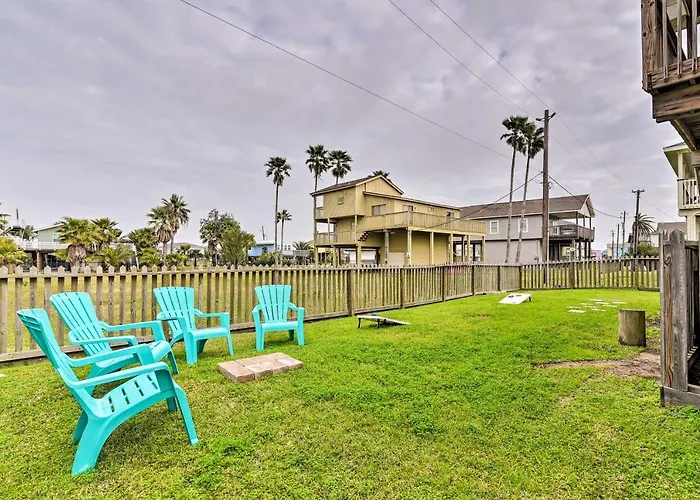 Pool, Marina & More! Family Home In Terramar Beach