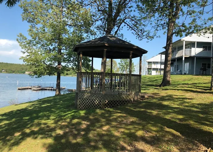 Crown Lake Resort