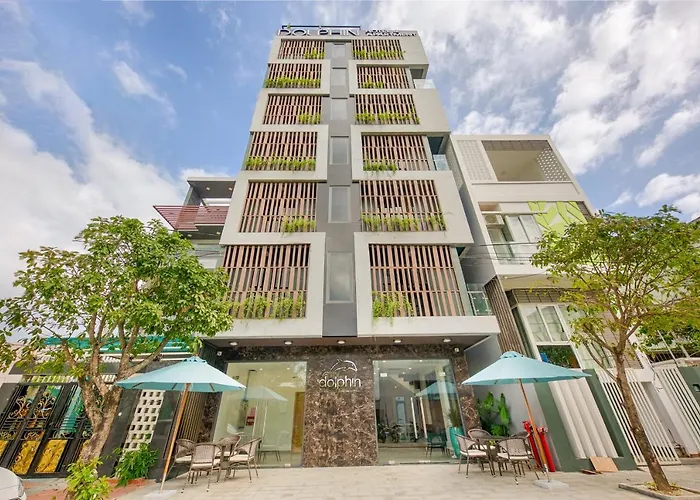 Dolphin Hotel And Apartment