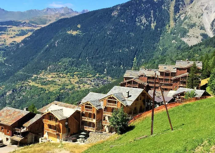 Black Diamond Sainte Foy Chalets